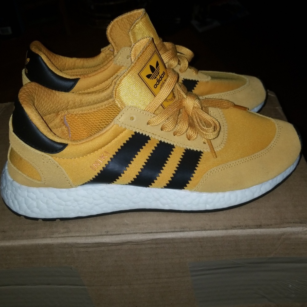 Iniki Goldenrod